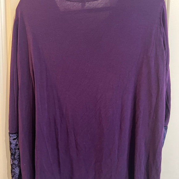 Cool melon long sleeve purple top. - Picture 2 of 3